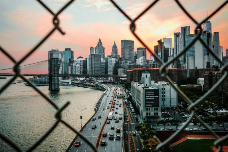Fundos Híbridos: Diversificação e Flexibilidade no Mercado Imobiliário Fundos Híbridos: Diversificação e Flexibilidade no Mercado Imobiliário