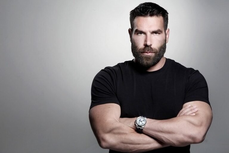 Dan Bilzerian: Como Usar a Psicologia e as Mídias Sociais para Criar Uma Marca de Sucesso Dan Bilzerian: Como Usar a Psicologia e as Mídias Sociais para Criar Uma Marca de Sucesso