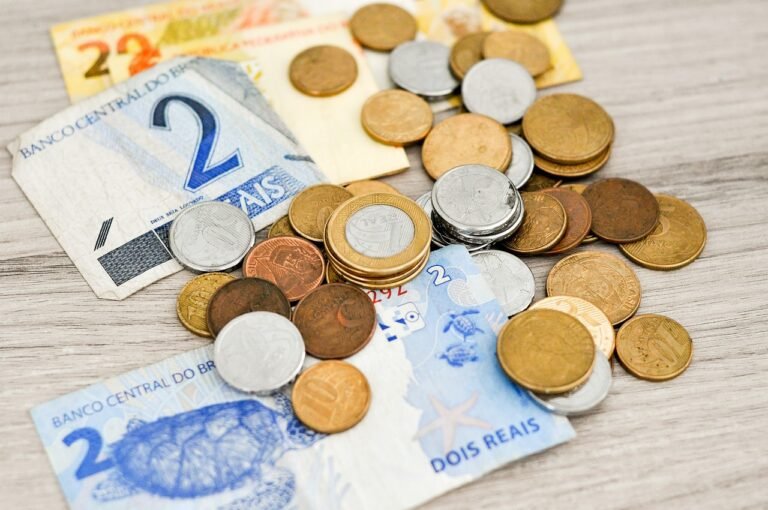 Os Sinais de Falta de Educação Financeira e Como Corrigi-los