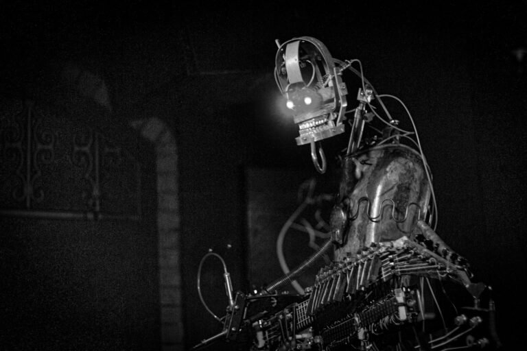 Singularidade Tecnológica: Como a IA Está Moldando o Futuro da Humanidade Singularidade Tecnológica: Como a IA Está Moldando o Futuro da Humanidade