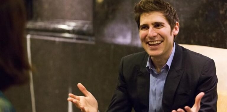 Eduardo Saverin: de Traído no Facebook ao Brasileiro Mais Rico do Mundo Eduardo Saverin: de Traído no Facebook ao Brasileiro Mais Rico do Mundo